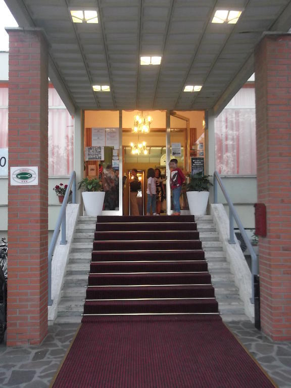 קרביה Hotel Bristol - Koolibry Hotels מראה חיצוני תמונה